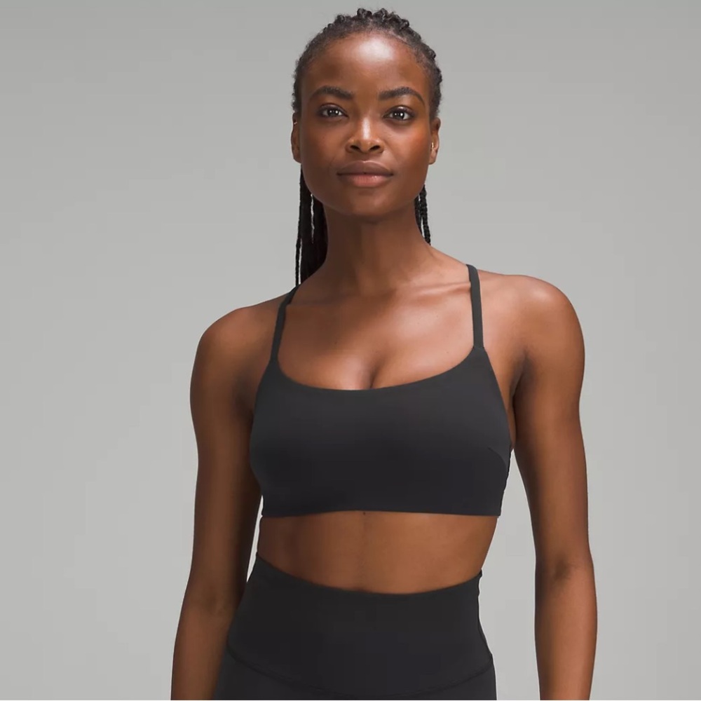 Lululemon Wunder Train Strappy Racer Bra C/D. Black. Size 6.